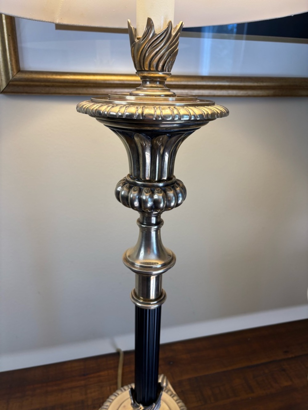 🔥🔥Vintage French Empire Style Table Lamp - Picture 7 of 16